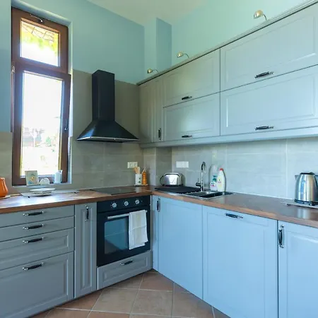 Villa Luxury 3-bedroom In Sozopolis With Sea View