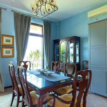Luxury 3-bedroom In Sozopolis With Sea View
