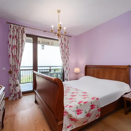 Luxury 3-bedroom In Sozopolis With Sea View Villa Szozopol