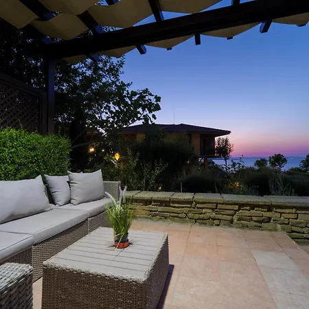 Villa Luxury 3-bedroom In Sozopolis With Sea View *