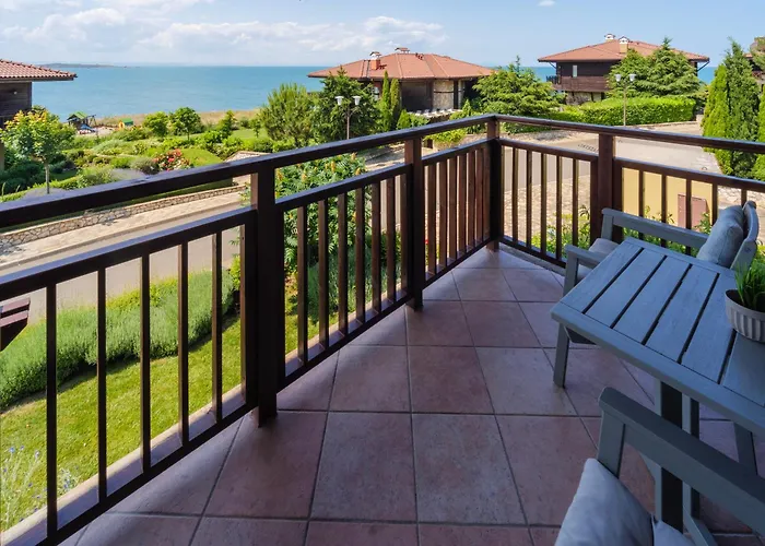 Villa Luxury 3-bedroom In Sozopolis With Sea View Sozopol